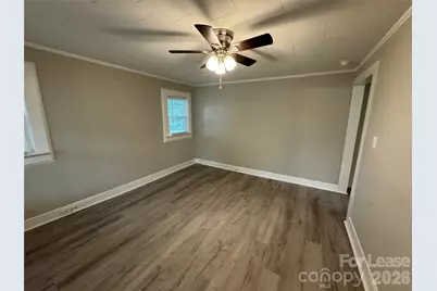 1514 W May Avenue, Gastonia, NC 28052 - Photo 2