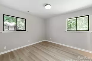 4925 Springview Rd, Charlotte, NC 28213 - Photo 14