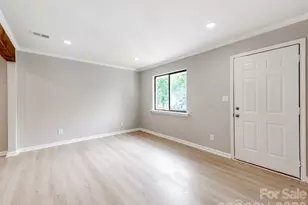 4925 Springview Rd, Charlotte, NC 28213 - Photo 8