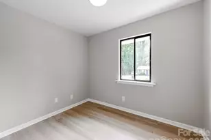 4925 Springview Rd, Charlotte, NC 28213 - Photo 18