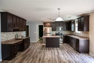 9702 Pond Vista Court, Charlotte, NC 28216 - Photo 12
