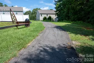 9702 Pond Vista Court, Charlotte, NC 28216 - Photo 46