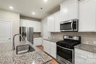6863 Good News Dr, Charlotte, NC 28215 - Photo 10