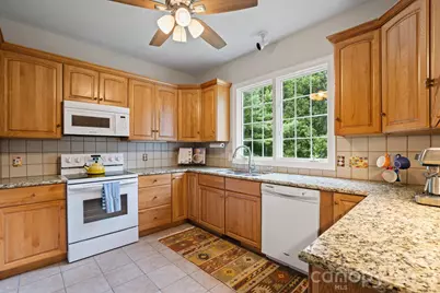 210 Clear Vista Circle, Asheville, NC 28805 - Photo 12