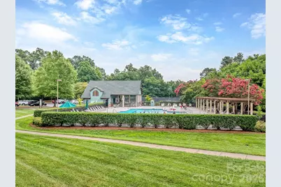 10326 Haddington Drive NW, Charlotte, NC 28269 - Photo 32