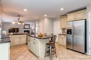 10326 Haddington Dr NW, Charlotte, NC 28269 - Photo 16