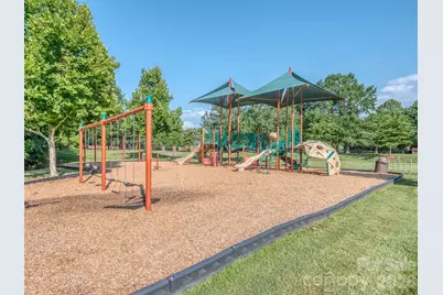 10326 Haddington Drive NW, Charlotte, NC 28269 - Photo 40