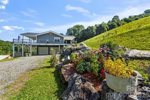 2345 Sugar Camp Rd, Marshall, NC 28753 - Photo 4