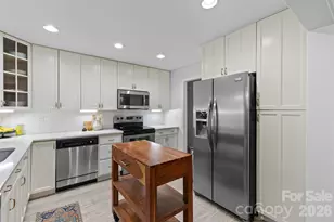 4801 Fairheath Rd, Charlotte, NC 28210 - Photo 14