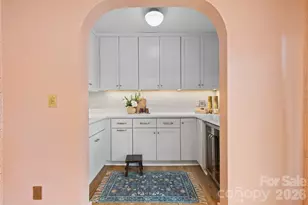 4801 Fairheath Rd, Charlotte, NC 28210 - Photo 10