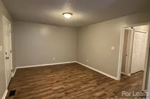 640 Pee Dee Ave, Albemarle, NC 28001 - Photo 4