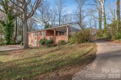 624 Brentwood Court, Winston Salem, NC 27104 - Photo 4