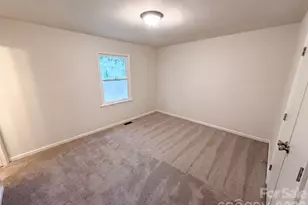 6409 Tivoli Ct, Charlotte, NC 28211 - Photo 16