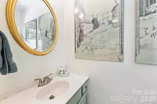 2601 Cloister Dr, Charlotte, NC 28211 - Photo 14