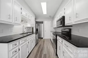 4340 N Center St, Hickory, NC 28601 - Photo 14