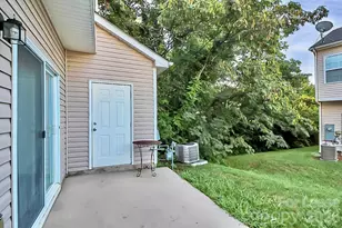 3558 Calpella Ct, Charlotte, NC 28262 - Photo 6