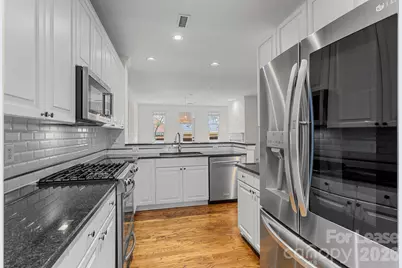 1192 Hampton Gardens Lane, Charlotte, NC 28209 - Photo 10