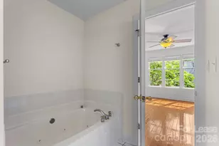 1192 Hampton Gardens Ln, Charlotte, NC 28209 - Photo 22