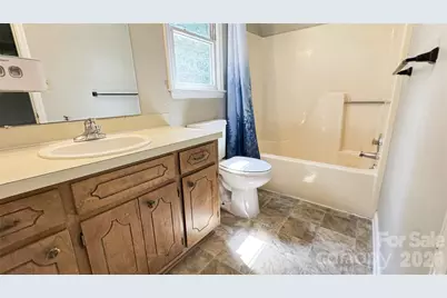2820 Royal Ridge Lane, Charlotte, NC 28212 - Photo 12
