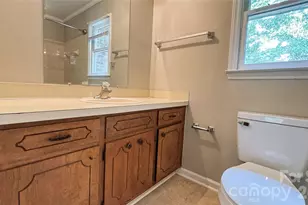 2820 Royal Ridge Ln, Charlotte, NC 28212 - Photo 16