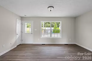 78 W Newberry Dr, Fletcher, NC 28732 - Photo 4