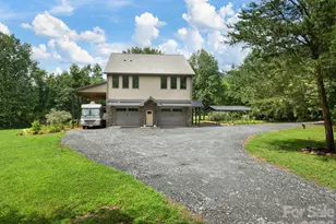 364 Hallelujah Hl Ln, Columbus, NC 28722 - Photo 2