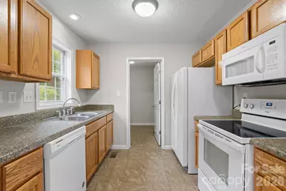 53 W Newberry Drive, Fletcher, NC 28732 - Photo 8