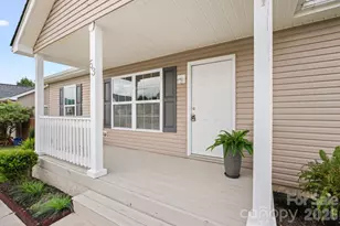 53 W Newberry Dr, Fletcher, NC 28732 - Photo 2