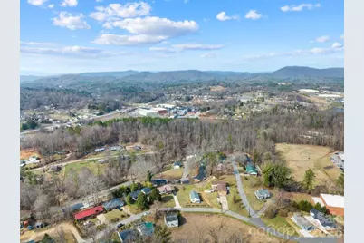 430 Arlington Circle NW, Lenoir, NC 28645 - Photo 36