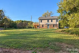 3786 US 70 Hwy E, Marion, NC 28752 - Photo 6