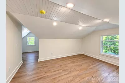 3786 US 70 Highway E, Marion, NC 28752 - Photo 32