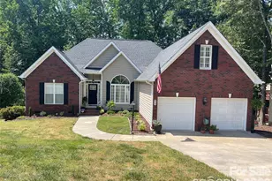 829 Savannah Pl Dr, Fort Mill, SC 29715 - Photo 1