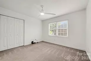 1928 Twin Ponds Dr, Hickory, NC 28602 - Photo 14