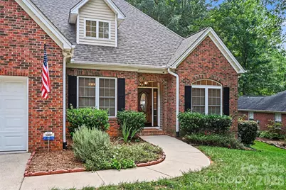 1928 Twin Ponds Drive, Hickory, NC 28602 - Photo 4