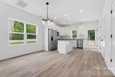 104 Maple Avenue NW #B, Concord, NC 28027 - Photo 4