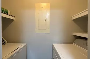 7905 Haverstraw Ct, Charlotte, NC 28212 - Photo 6