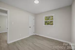 432 Springhill Dr, Matthews, NC 28104 - Photo 4