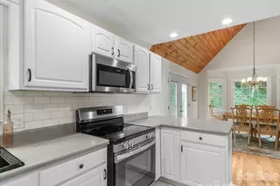 386 Madison Heights Dr, Marshall, NC 28753 - Photo 12
