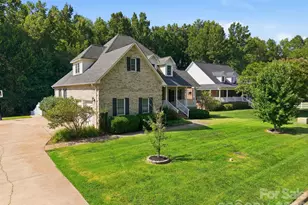 421 De Lara Cir, Salisbury, NC 28146 - Photo 4