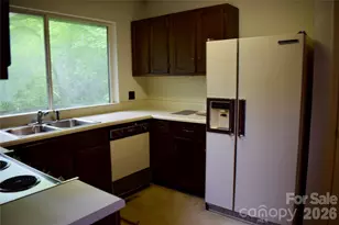 173 Mountain Haven Ln, Zirconia, NC 28790 - Photo 6