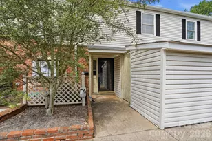 5901 Quail Hollow Rd, Charlotte, NC 28210 - Photo 2