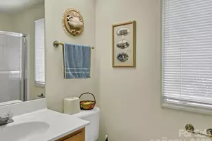 101 Valley Hill Dr, Hendersonville, NC 28791 - Photo 28