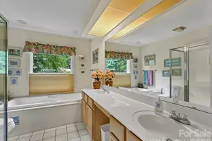 101 Valley Hill Dr, Hendersonville, NC 28791 - Photo 22