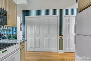 101 Valley Hill Dr, Hendersonville, NC 28791 - Photo 14