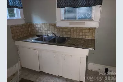 917 Logan Street, Shelby, NC 28150 - Photo 10