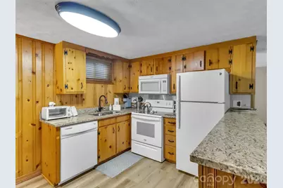 87 Glenview Road, Lake Junaluska, NC 28745 - Photo 24