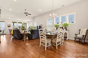 7569 Short Putt Ct, Charlotte, NC 28215 - Photo 4