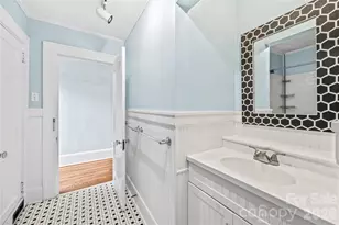18 Westover Dr, Asheville, NC 28801 - Photo 16