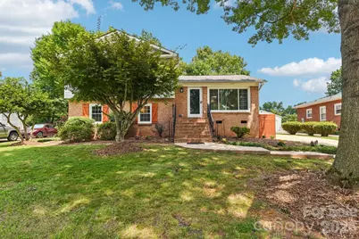 318 Red Roan Place, Charlotte, NC 28215 - Photo 2