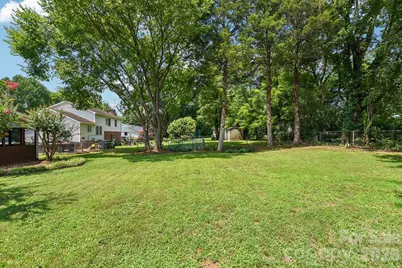 318 Red Roan Place, Charlotte, NC 28215 - Photo 40